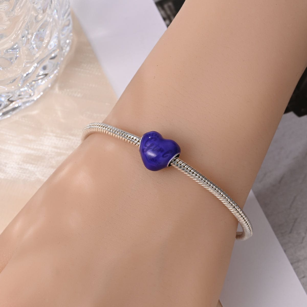 Liora Atelier Color - changing Gender Reveal Girl Charm