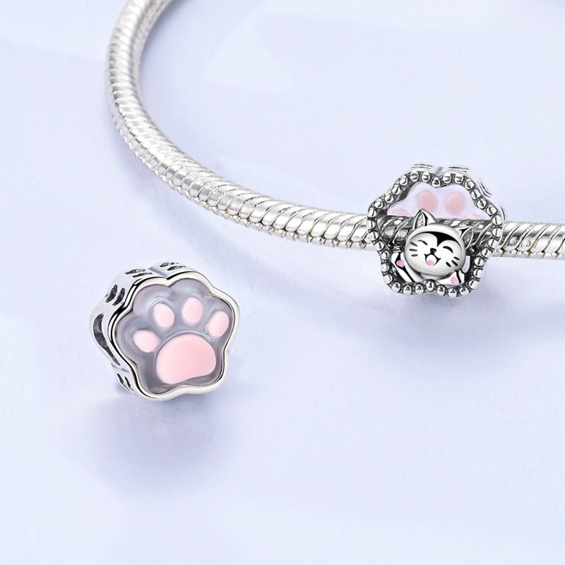 Liora Atelier Glow in the Dark Luminous Smiling Cat Charm
