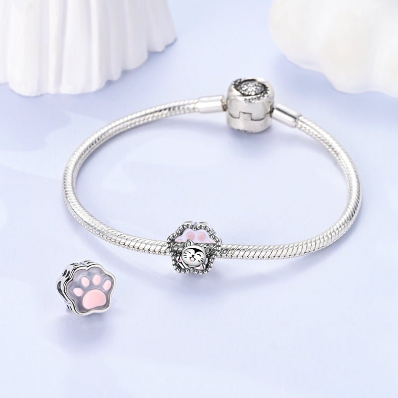 Liora Atelier Glow in the Dark Luminous Smiling Cat Charm