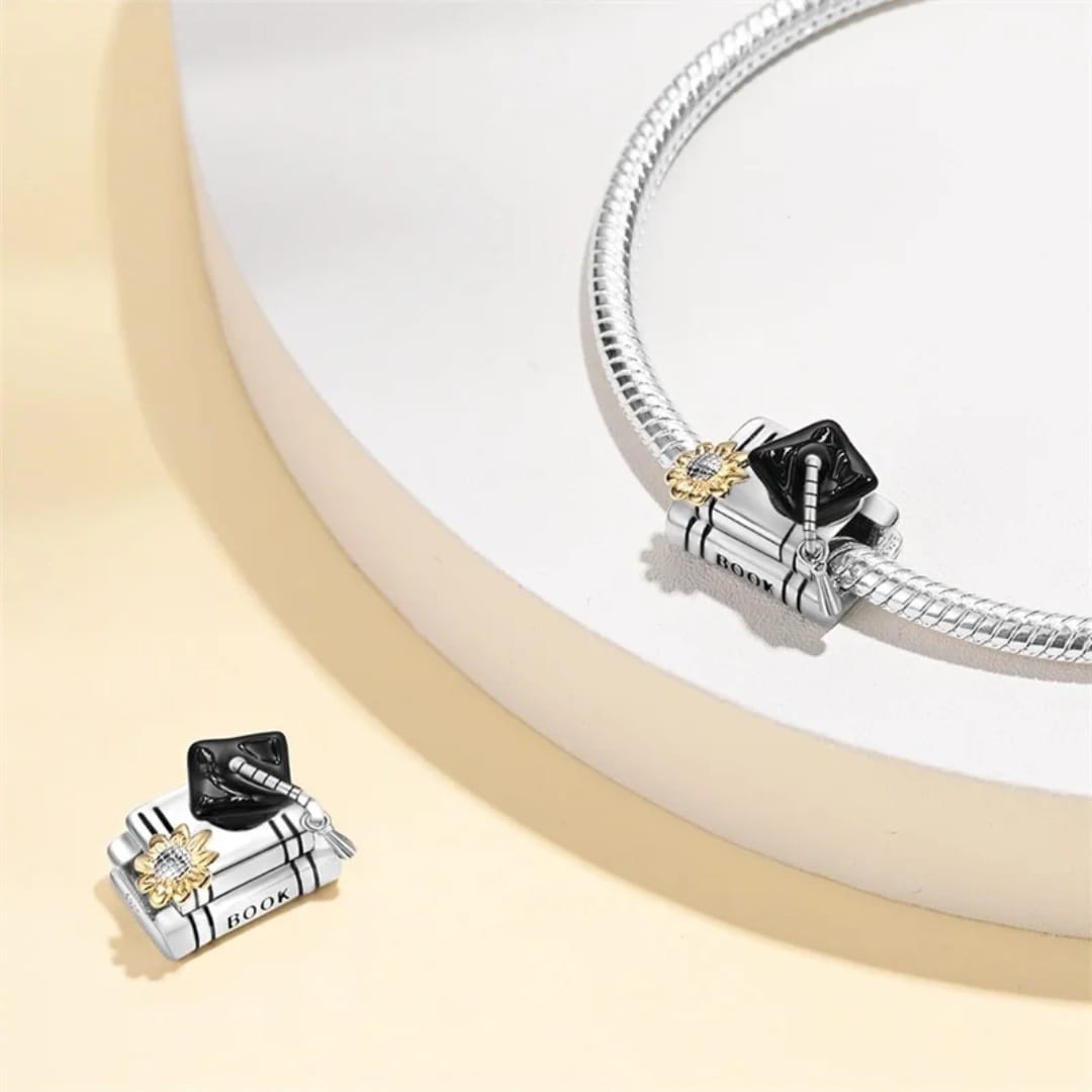 Liora Atelier Graduation Book Charm