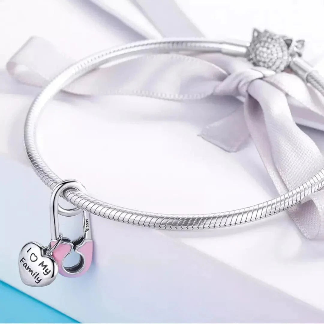 Liora Atelier I Love My Family Pink Paper Clip