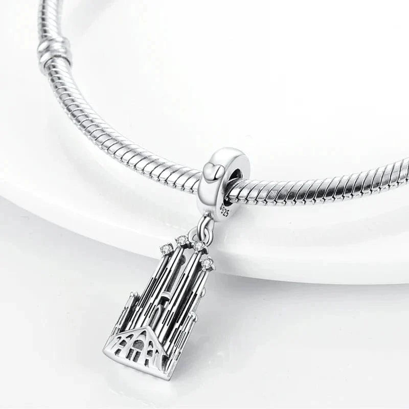 Liora Atelier La Sagrada Familia Charm