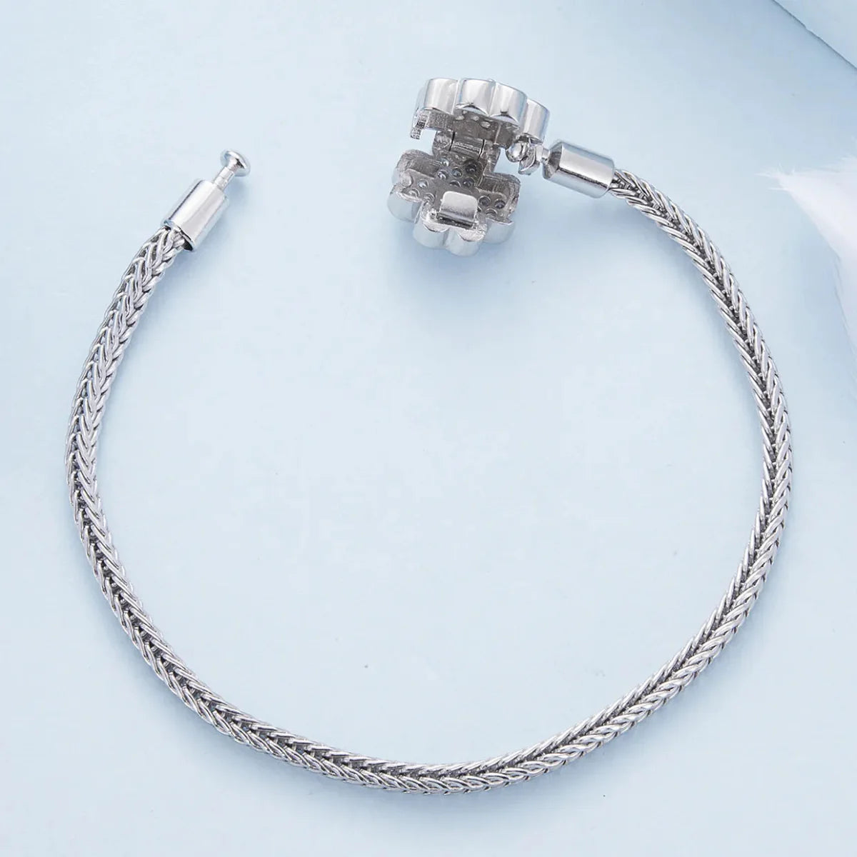 Liora Atelier Lucky Four - Leaf Clover Charm Bracelet