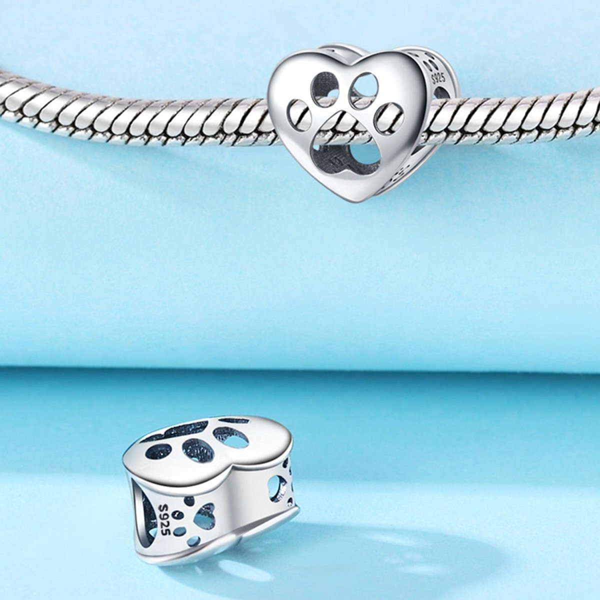 Liora Atelier Openwork Paw Print Charm