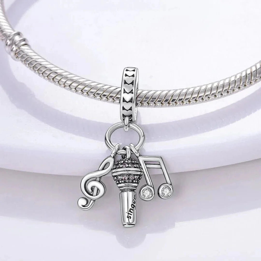 Liora Atelier Singer Note Charm