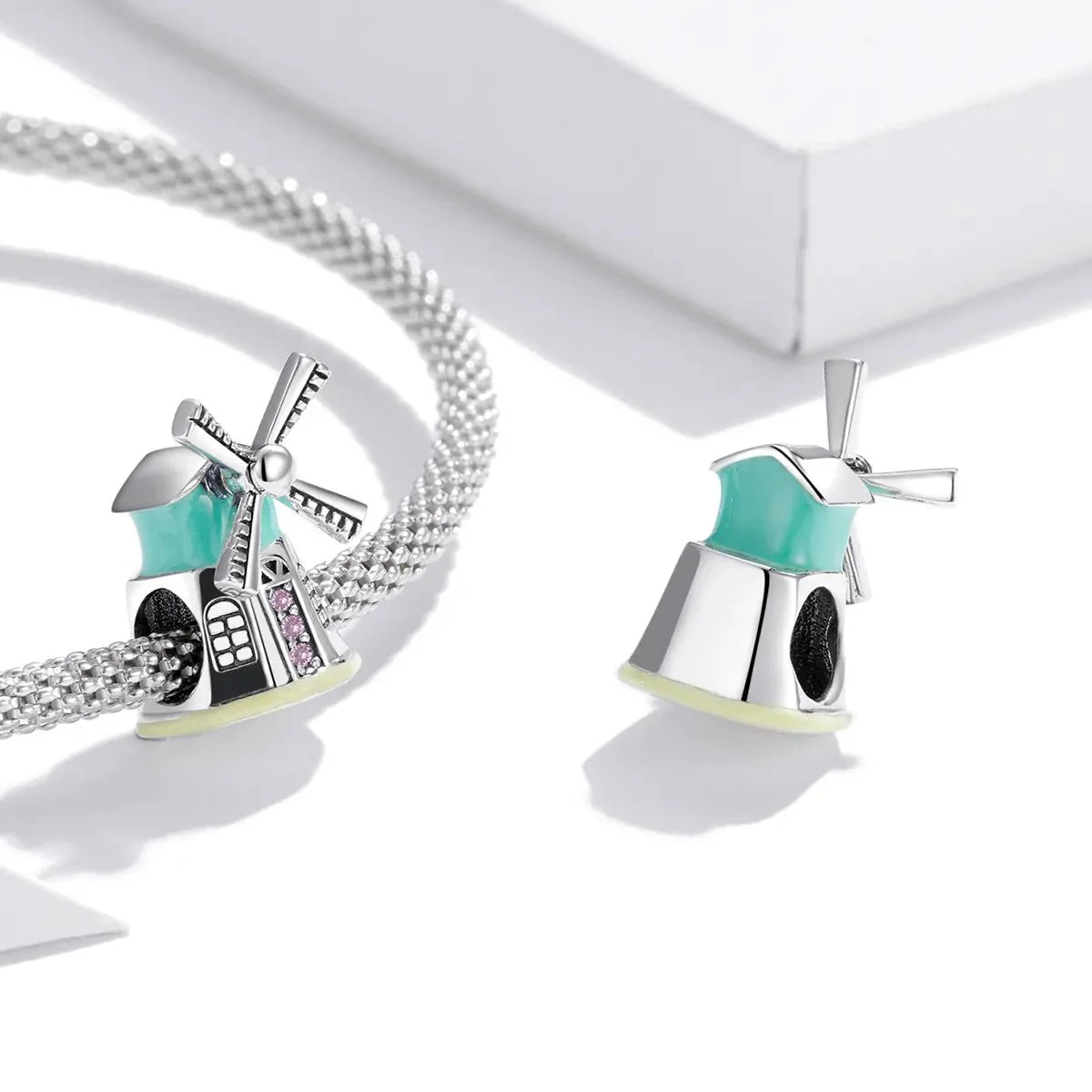 Liora Atelier Windmill Charm