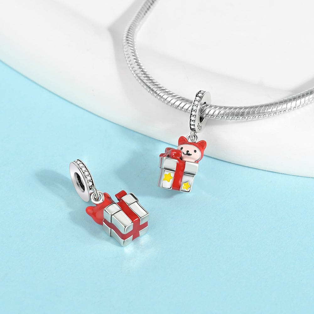 Liora Atelier Adorable Cat in Gift Box Charm with Stars