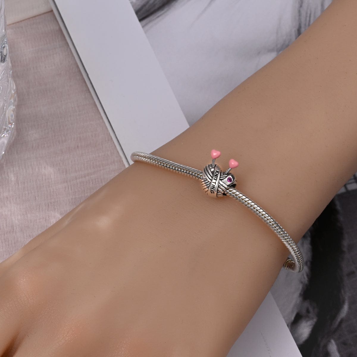 Liora Atelier Knitting Yarn with Heart Needles Charm