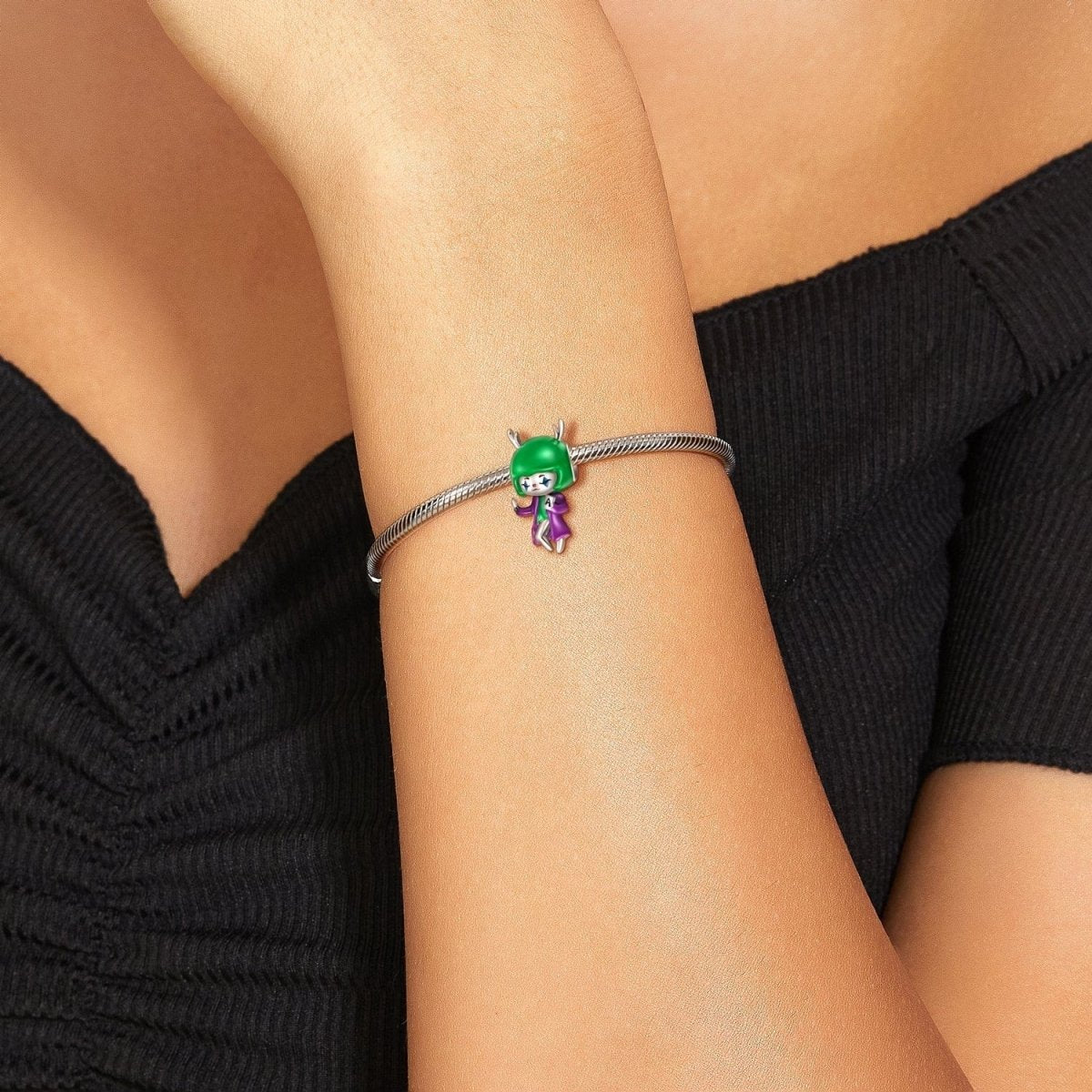 Liora Atelier The Joker Charm