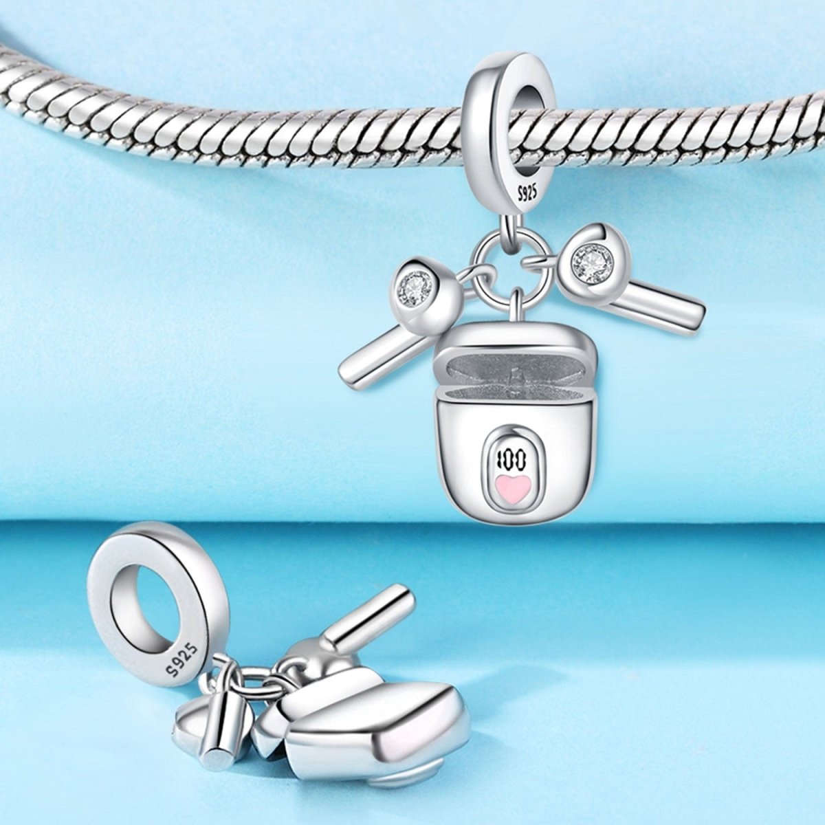 Liora Atelier Wireless Earbuds & Charging Case Charm